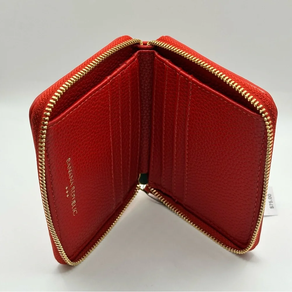 Banana Republic Women’s Red Vegan Leather Wallet with Zipper NWT - Picture 2 of 6